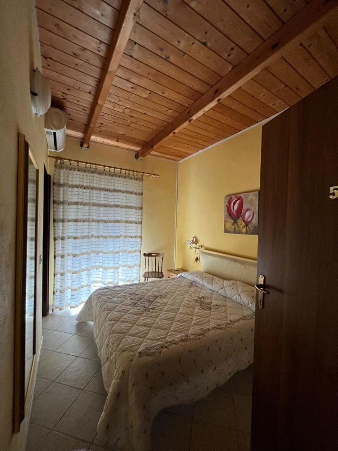 Agriturismo La Cantina Baratili San Pietro Exteriör bild